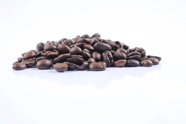 Roasted Coffee Beans Isolated White Background — Stock Photo, Image