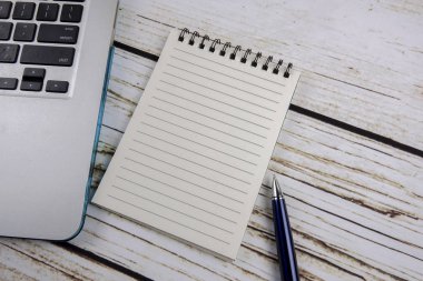 Kalem, defter, sikke ve kahve. İş genel kavram. Kopya alanı