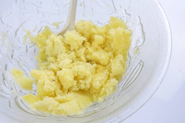 Püre patates yapımında.