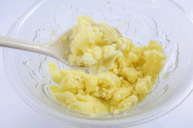 Püre patates yapımında.