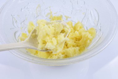 Püre patates yapımında.