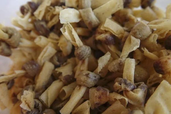 Traditionelle Plätzchen zum Eid-Fest. Bild verschwimmen lassen — Stockfoto