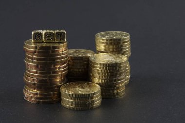 Sikke ve Gst kelime yığını. İş ve vergi kavramı.