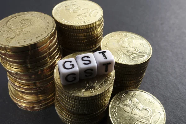 Sikke ve Gst kelime yığını. İş ve vergi kavramı.