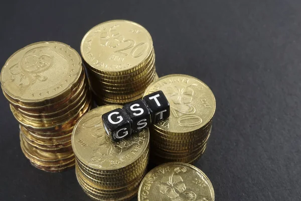 Sikke ve Gst kelime yığını. İş ve vergi kavramı.