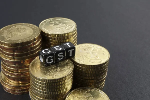 Sikke ve Gst kelime yığını. İş ve vergi kavramı.