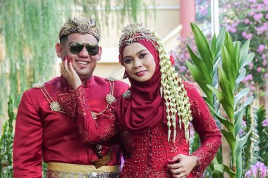 Geleneksel Cava düğün çift gelin ve damat Garden