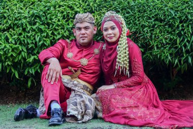 Geleneksel Cava düğün çift gelin ve damat Garden