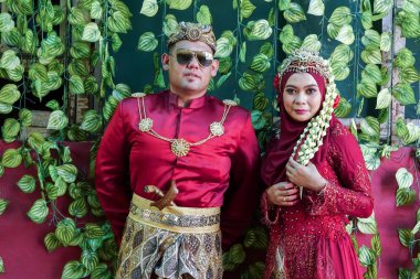 Geleneksel Cava düğün çift gelin ve damat Garden