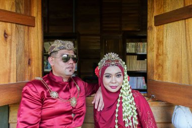 Geleneksel Cava düğün çift gelin ve damat Garden