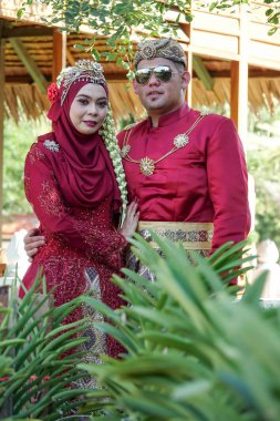 Geleneksel Cava düğün çift gelin ve damat Garden