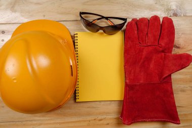 Standart inşaat güvenlik ekipmanları