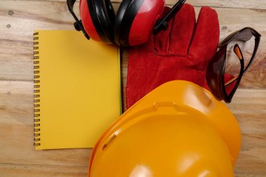 Standart inşaat güvenlik ekipmanları