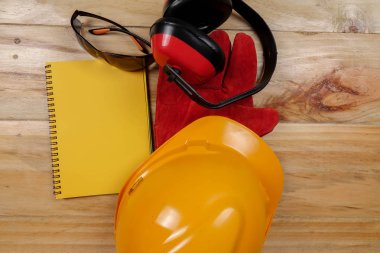 Standart inşaat güvenlik ekipmanları