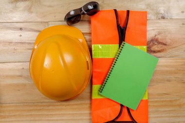 Standart inşaat güvenlik ekipmanları