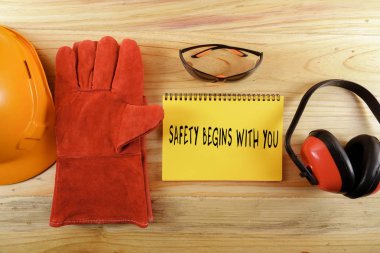 Standart inşaat güvenlik ekipmanları