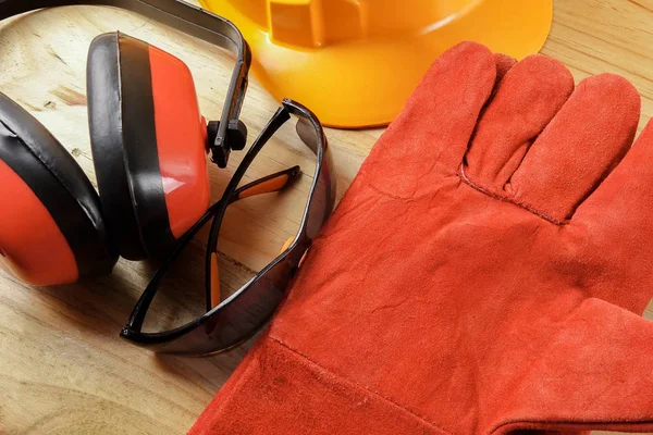 Standart inşaat güvenlik ekipmanları