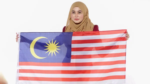 Mladá Krásná Dáma Drží Malajsie Vlajka Isoleted Whitebackground — Stock fotografie