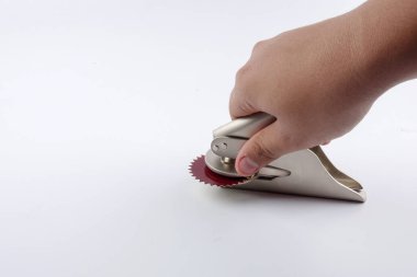 Beyaz izole ortak mühür ve kırmızı etiket office damgası.