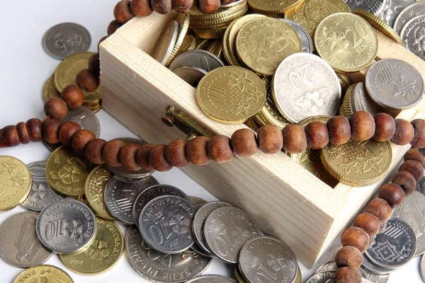 Coins Wooden Box Rosary Islamic Finance Banking Concept — Stock Photo, Image