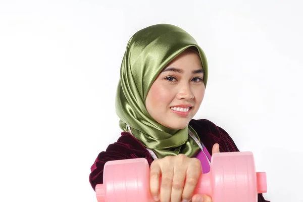 Młoda Dziewczyna Ładny Asian Ćwiczenia Dumbell Pomiaru Taśmą Zdrowe Diety — Zdjęcie stockowe