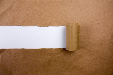 Genel Müdürlük kavramsal metinle yırtık kağıt.