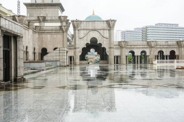 Kuala Lumpur, 12 Ocak 2018. Caminin tasarım ağır Sultanahmet Istanbul, Türkiye'de etkilediği Osmanlı ve Malay mimari stillerinin bir karışımı olduğu Federal Camii, Kuala Lumpur, Malaysia.The dış