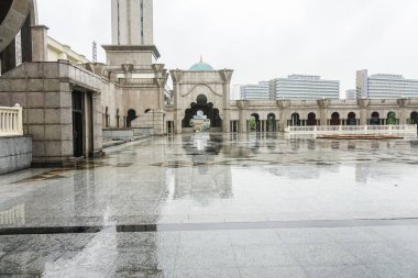 Kuala Lumpur, 12 Ocak 2018. Caminin tasarım ağır Sultanahmet Istanbul, Türkiye'de etkilediği Osmanlı ve Malay mimari stillerinin bir karışımı olduğu Federal Camii, Kuala Lumpur, Malaysia.The dış