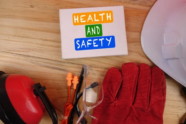 Gezondheid Veiligheidsconcept Persoonlijke Beschermingsmiddelen Houten Tafel Achtergrond Kopiëren Van Ruimte — Stockfoto