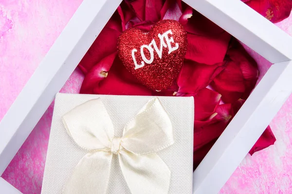 Love Concept Rose Petals — Stock Photo, Image