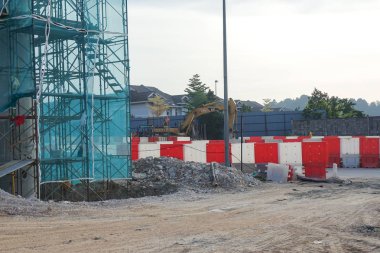 Kuala Lumpur, 20 Nisan 2018. Shah Alam yakınındaki Dash otoyol inşaatı. Çizgi olduğunu 20.1 km, Puncak Perdana U10 Shah Alam değişim Penchala değişim için çalışan üç şeritli yükseltilmiş çift-taşıma Ekspres.