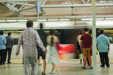 Kuala Lumpur, 20 Nisan 2018. İnsanlar Kl Sentral tren istasyonunda bulanıklık.