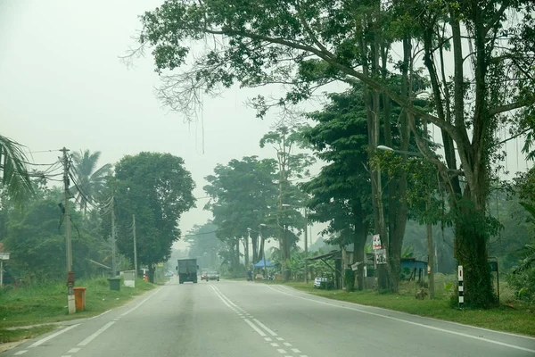 Vue Rurale Par Faible Visibilité Avec Brume Brouillard Dangereux Kuala — Photo