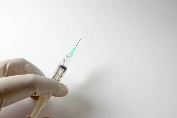 Conceito Médico Com Seringa Para Vacinação Isolada Branco — Fotografia de Stock