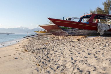 Muhteşem tropikal plajın manzarası. Doğa bileşimi ve canlı renkler.