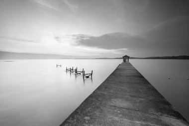 Muhteşem tropikal plajın manzarası. Doğa bileşimi ve canlı renkler.