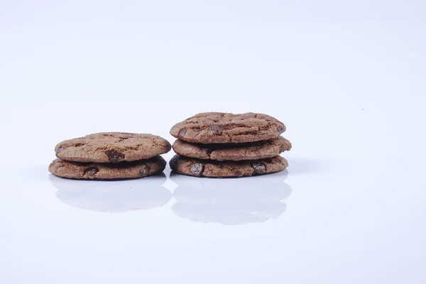 Biscotti Cioccolato Isolati Bianco — Foto Stock