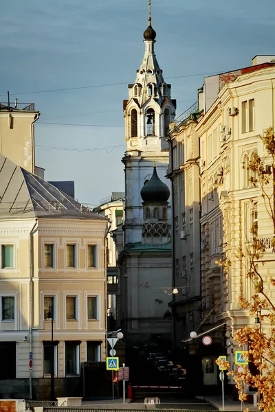 Vista Antiga Catedral Rua Moscou Torres Sino — Fotografia de Stock