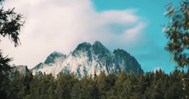Видео Время Истекло Красивая Природа Высоких Татрах Словакия Движущиеся Облака — стоковое видео