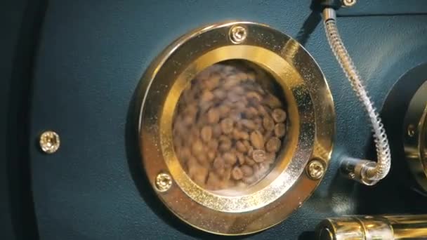 Koffie Geroosterde Bonen Spinnen Machine — Stockvideo