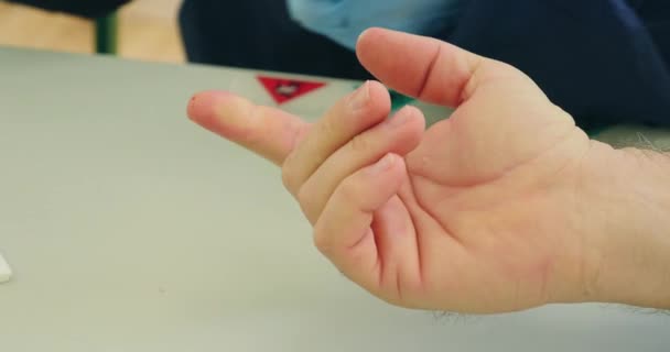 Εξέταση Αίματος Δαχτύλου Για Κοβίδιο Κοντινό Πλάνο Χεριών Στο Γάντι — Αρχείο Βίντεο