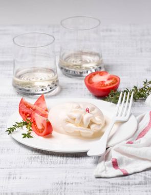 İtalyan peynirli burrata