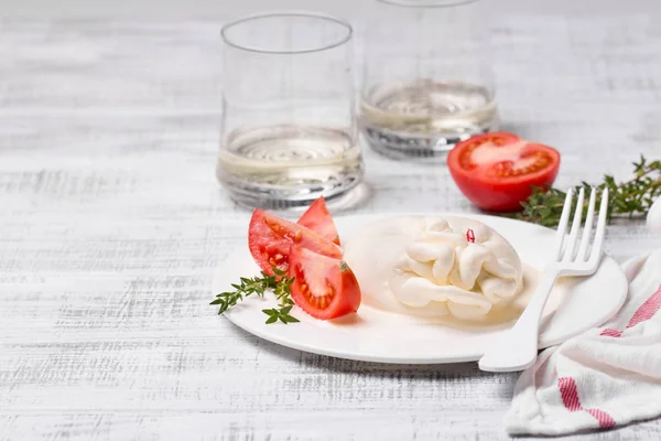 İtalyan peynirli burrata