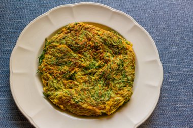Yeşillik sebzeli omlet.