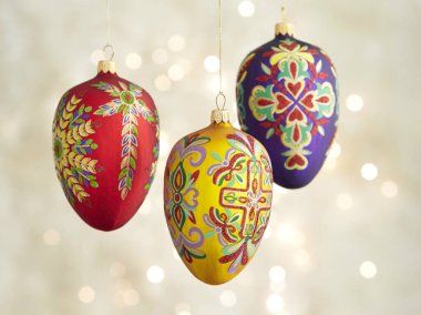 Paskalya Yumurtaları Grubu, Paskalya dekorasyonu. Paskalya süsü, Paskalya yumurtası, Noel süsü, Noel balosu. Parlak Paskalya yumurtaları.