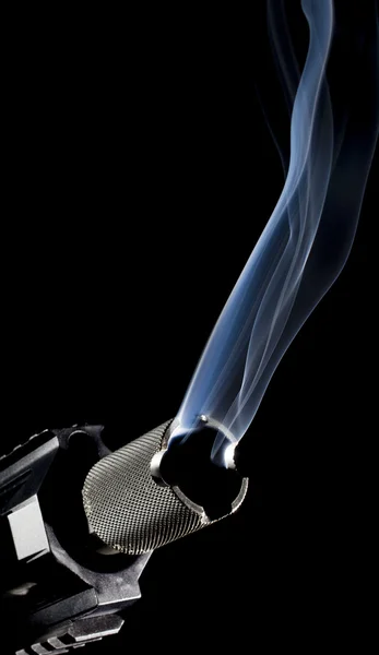 Siyah dumanlı silah — Stok fotoğraf