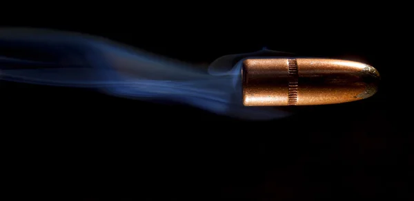 Bullet a kouř — Stock fotografie