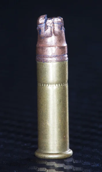 Hajlított peremgyújtású lőszerrel — Stock Fotó