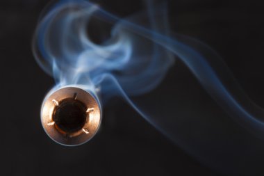 İçi boş sivri uçlu kurşun