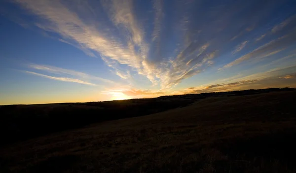 Puesta de sol en rancho en Wyoming — Foto de Stock
